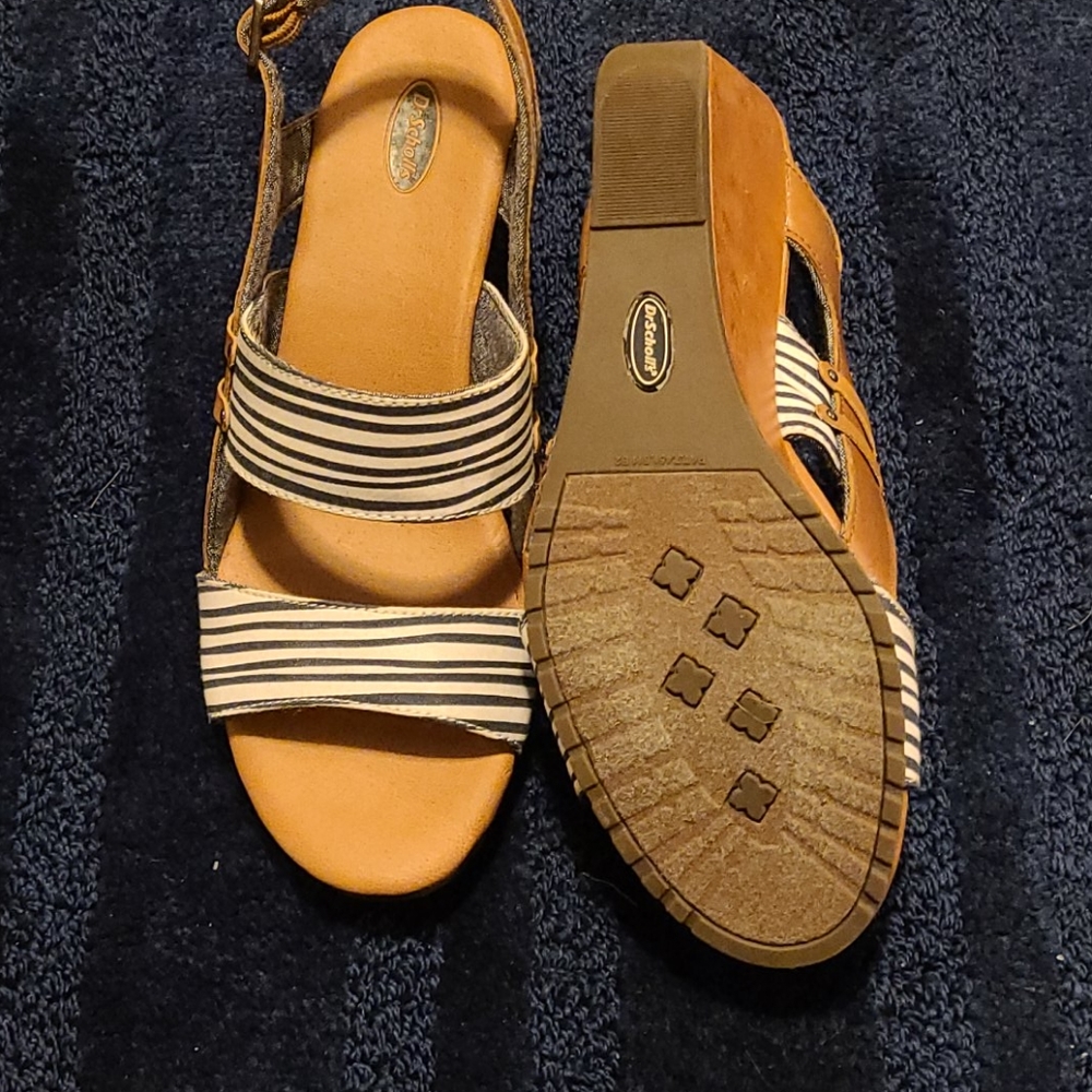 Shoes - Picture 3 of 3